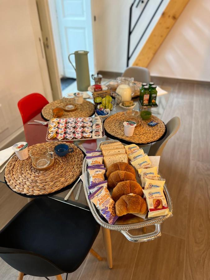 La Casa Di Marty Leilighet Napoli Eksteriør bilde