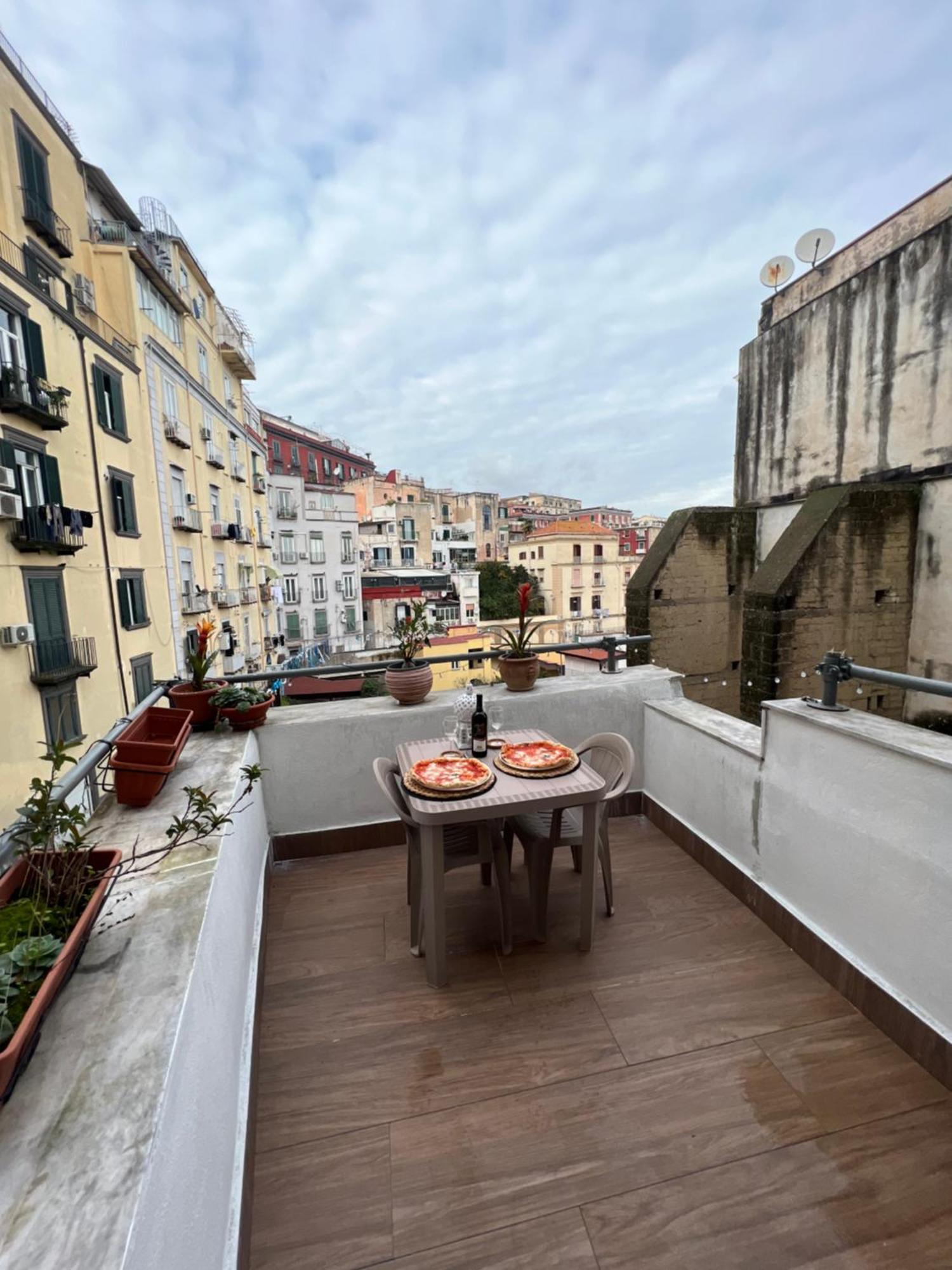 La Casa Di Marty Leilighet Napoli Eksteriør bilde